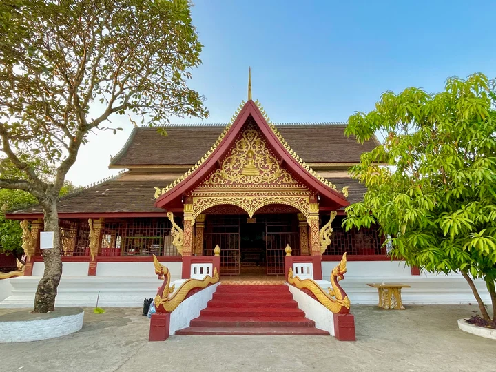 Wat Manorom in Luang Prabang | Ask Anything
