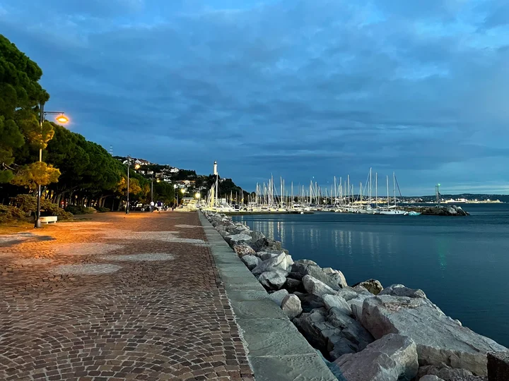 barcola-beach-in-trieste-ask-ai-mindtrip