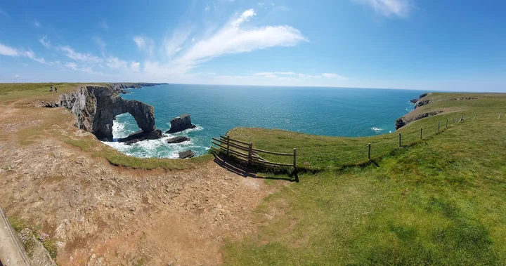 Green Bridge of Wales in Merrion - Ask AI | mindtrip