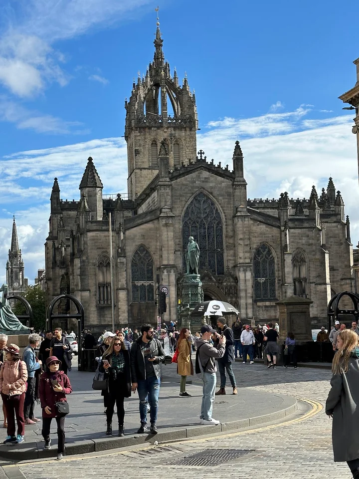 Allan Ramsay Monument in Edinburgh - Ask AI | mindtrip