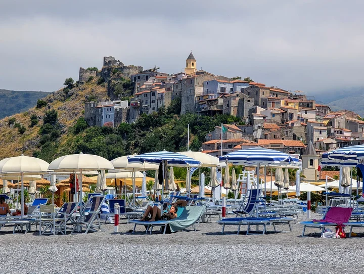 Spiaggia di Scalea in Scalea, Calabria - Ask AI | mindtrip