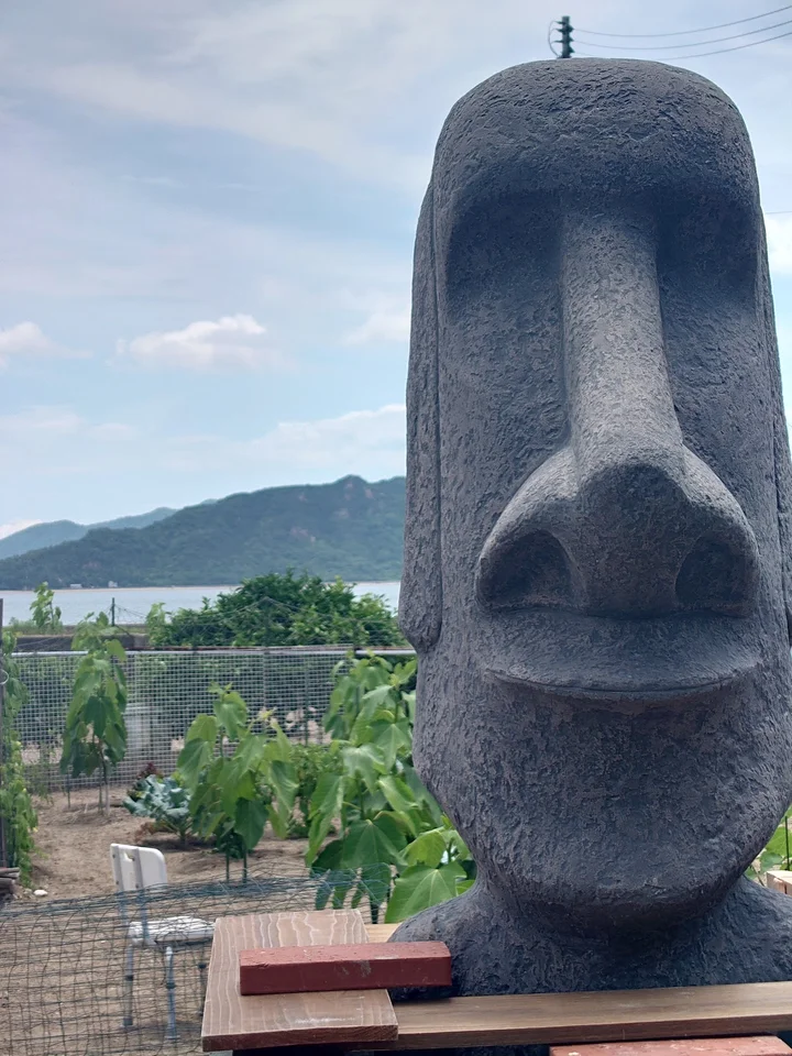 モアイ像 向島のモアイ像 in Onomichi - Ask AI | mindtrip