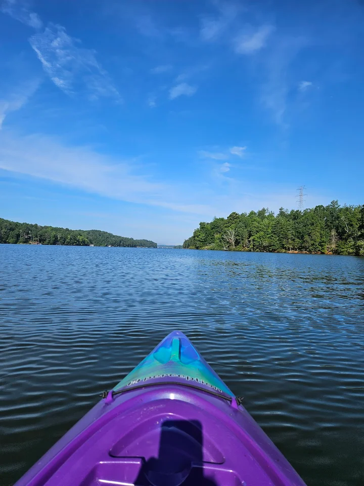 Rhodhiss Lake in Hickory, North Carolina - Ask AI | mindtrip