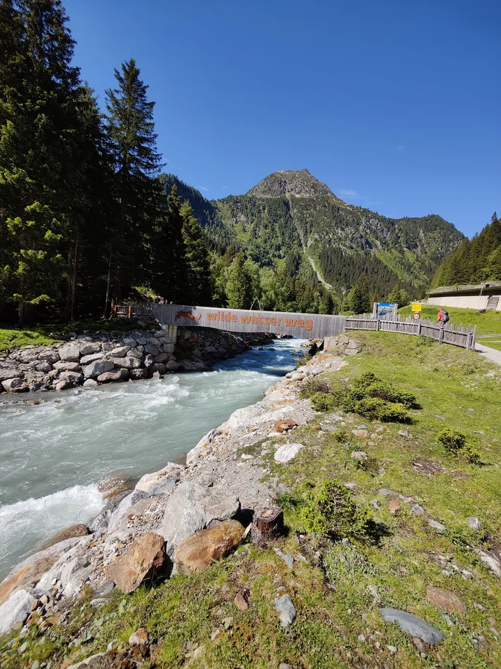 Grawa-Wasserfall Stubaital in Mutterbergalm | Ask Anything