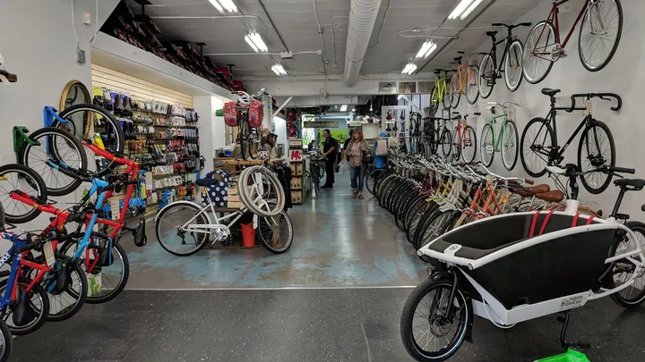 Curbside Cycle in Toronto, Ontario | Ask Anything