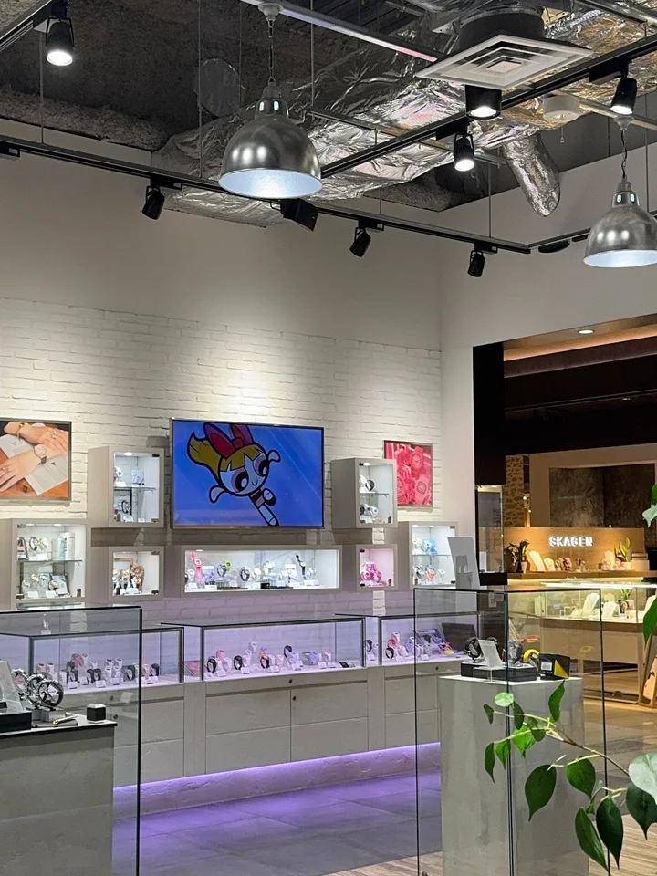 G-SHOCK STORE GINZA in Tokyo | Ask Anything