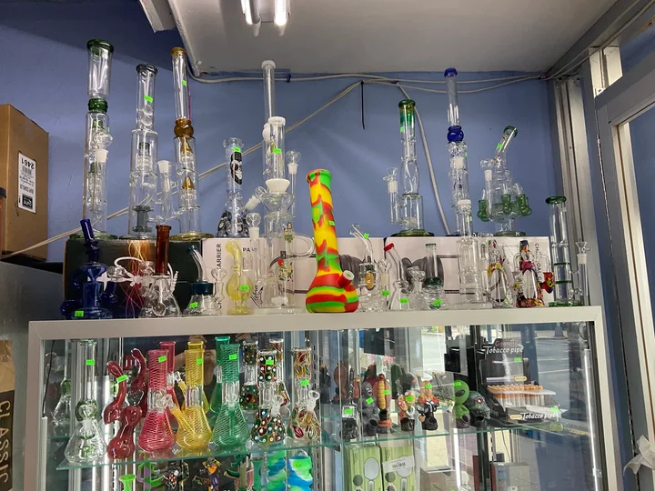 vape shops in reading Reading vape shop accused of serving 13-year-olds shut down main image 1