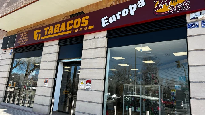 where can i buy tobacco to roll my own cigarettes Make Your Own Cigarettes Kit with JPS Tobacco
