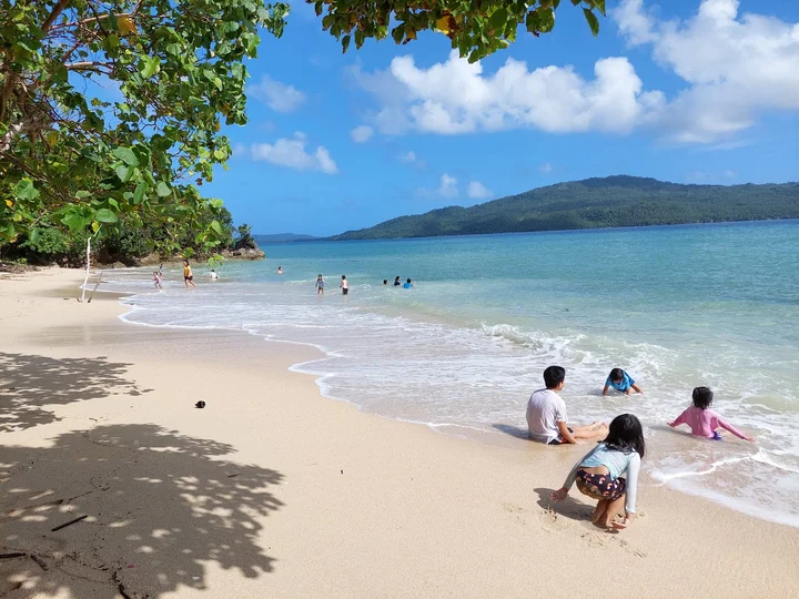 Mosboron Beach in Bacacay | What to Know Before You Go