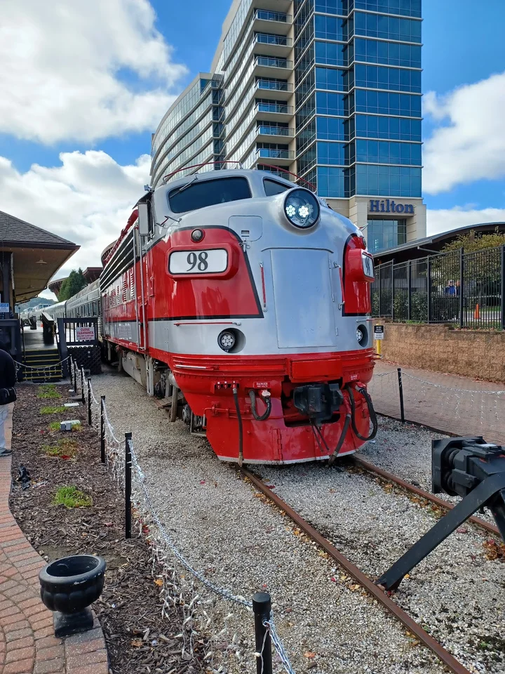 Branson Scenic Railway in Branson, Missouri | Ask Anything