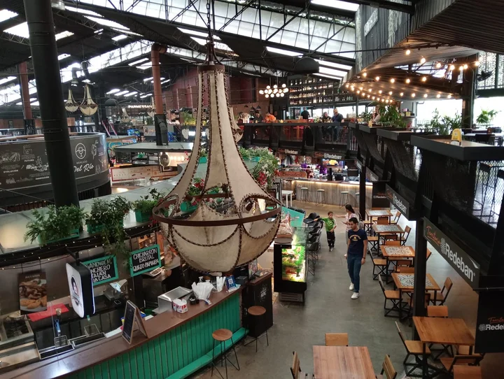 Mercado del Río in Medellin | What to Know Before You Go