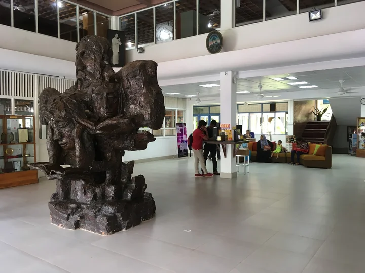 Colombo Public Library in Colombo | Ask Anything