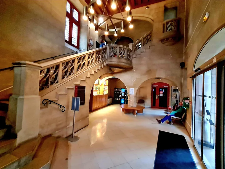 Forney Library in Paris, Île-de-France - Ask AI | mindtrip