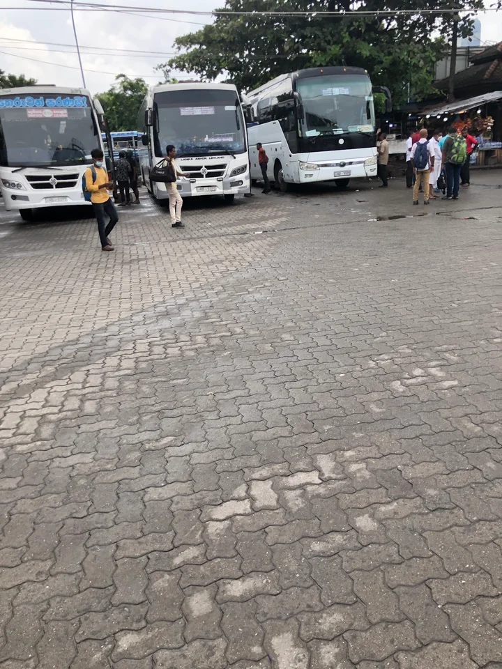 Matara-Colombo Highway Bus Stop - Ask AI | mindtrip