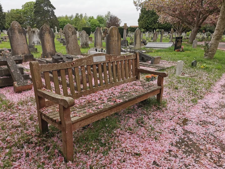 Wolvercote Cemetery in Oxford | What to Know Before You Go