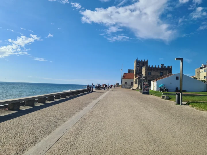 Praia da Apúlia in Apulia, Braga | Ask Anything