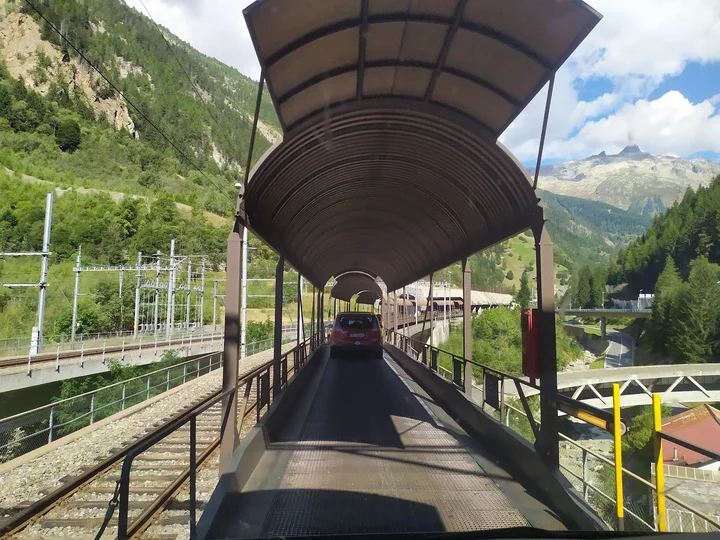 Bahnhof Goppenstein in Ferden, Valais - Ask AI | mindtrip