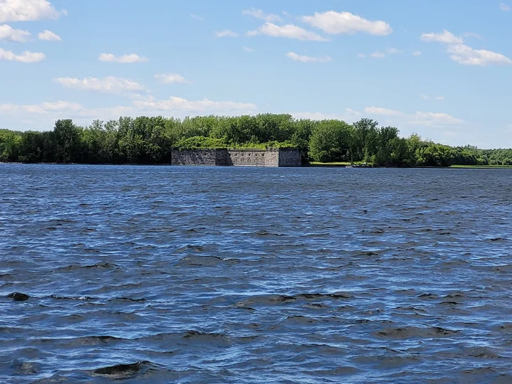 Fort Montgomery in Rouses Point - Ask AI | mindtrip