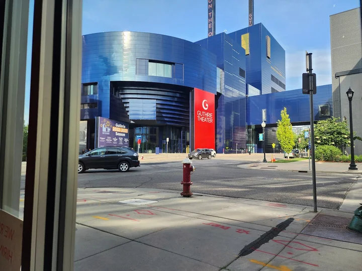 Guthrie Theater in Minneapolis - Ask AI | mindtrip