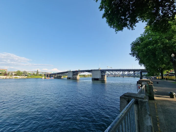 Waterfront Park Trail in Portland - Ask AI | mindtrip