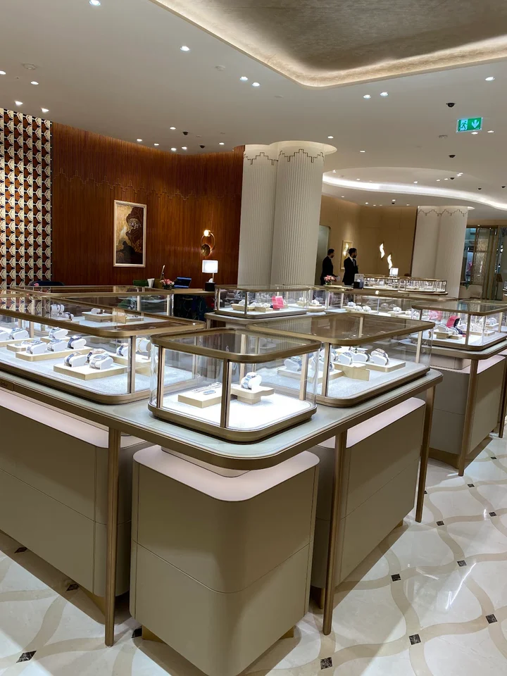 Cartier Kingdom Center in Riyadh - Ask AI | mindtrip