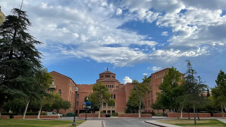 Powell Library in Los Angeles - Ask AI | mindtrip