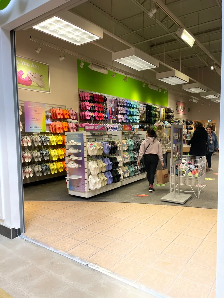 Crocs at Cookstown in Cookstown, Ontario - Ask AI | mindtrip