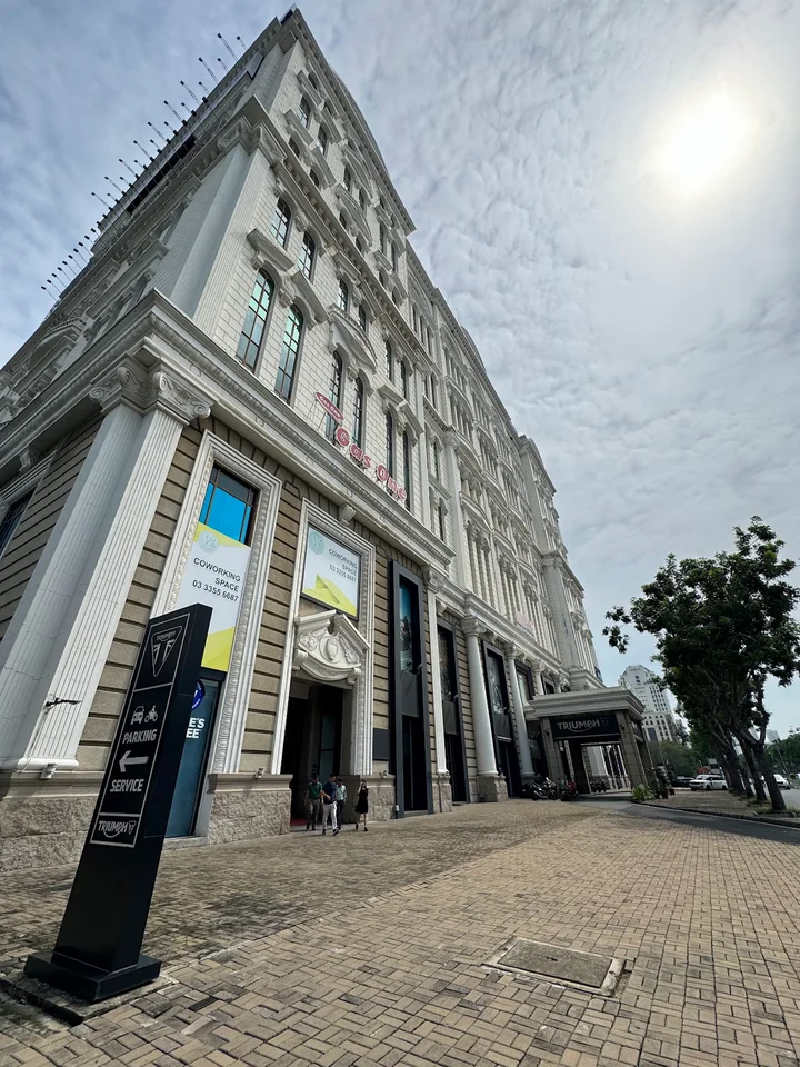 Saigon Paragon Building | What to Know Before You Go