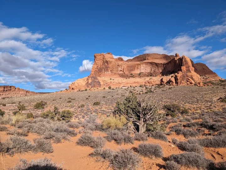 Moab Rim Trailhead in Moab, Utah - Ask AI | mindtrip