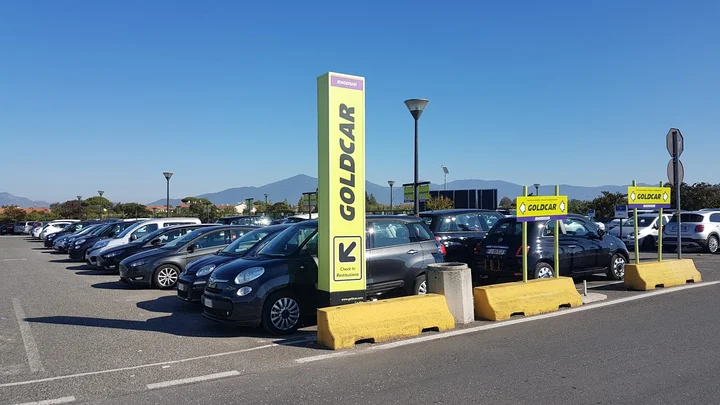 Goldcar (Fox rent a car) in Pisa - Ask AI | mindtrip