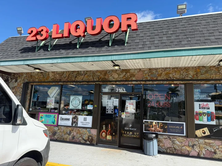 23 LIQUOR STORE in Hallandale Beach - Ask AI | mindtrip