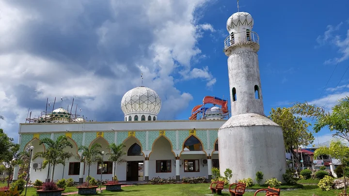 Masjid Shiekh Karimul Makhdum in Simunul - Ask AI | mindtrip