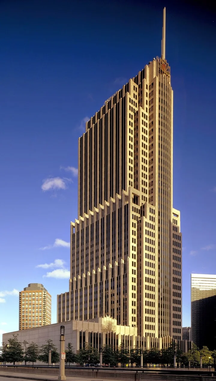 NBC Tower in Chicago, Illinois | What to Know Before You Go
