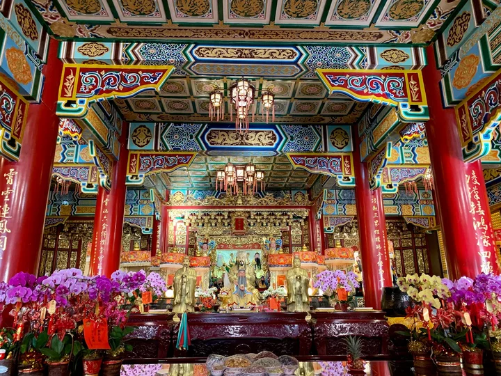 Zhinan Temple in Taipei | What to Know Before You Go