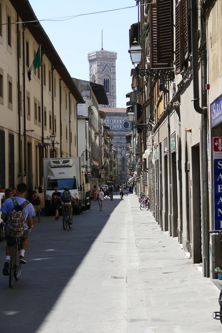 Via Ricasoli in Florence, Toscana - Ask AI | mindtrip
