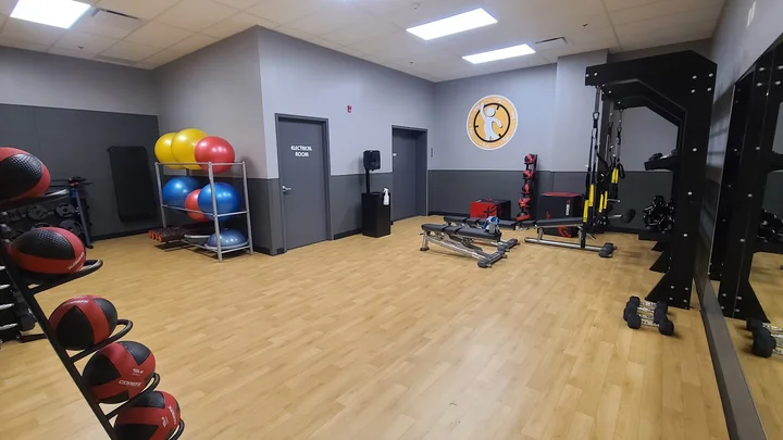 Fit4Less in Victoria, British Columbia - Ask AI | mindtrip