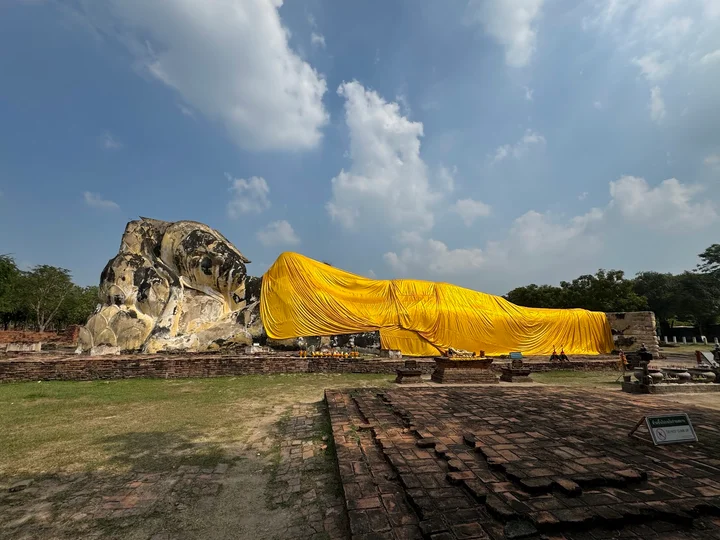 Wat Lokaya Sutha in Ayutthaya | What to Know Before You Go