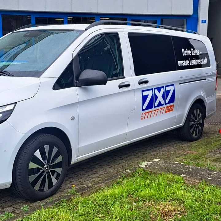 7x7 Taxi in Zurich, Zürich | Ask Anything