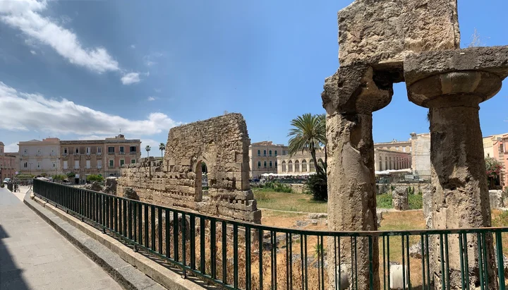 Temple of Apollo (Apollonion) - Ask AI | mindtrip