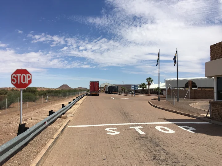 Nakop Border Control (RSA) | What to Know Before You Go
