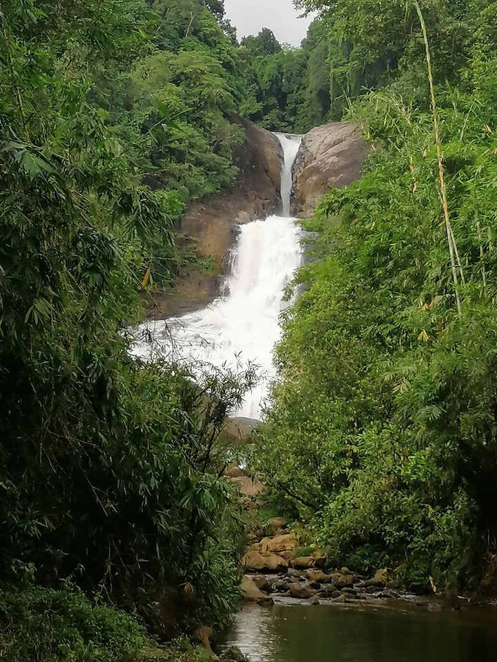 Bopath Falls in Kuruwita - Ask AI | mindtrip