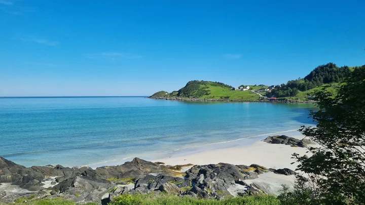 Strand Refviksanden in Refvik | What to Know Before You Go