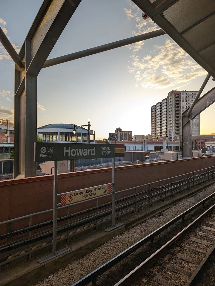 Howard CTA Station in Chicago | What to Know Before You Go