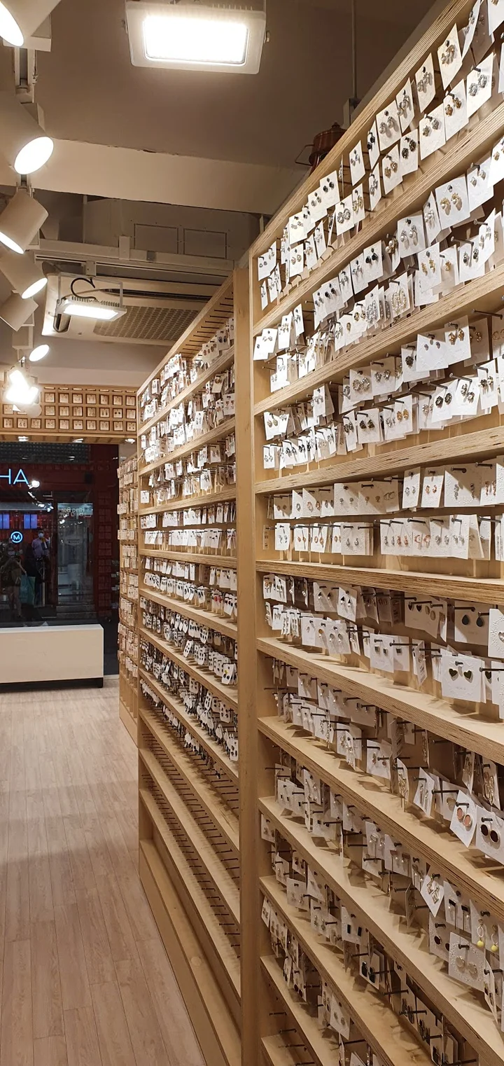 Bling Box in Seoul | What to Know Before You Go