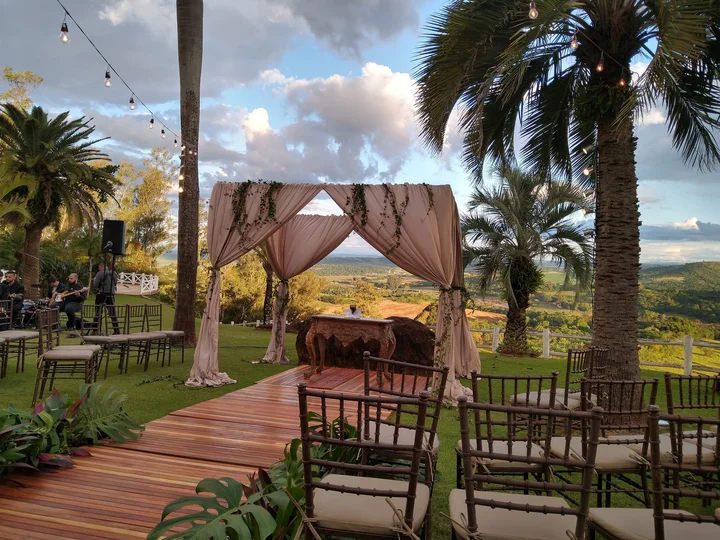 Ballroom Moress in Londrina | What to Know Before You Go