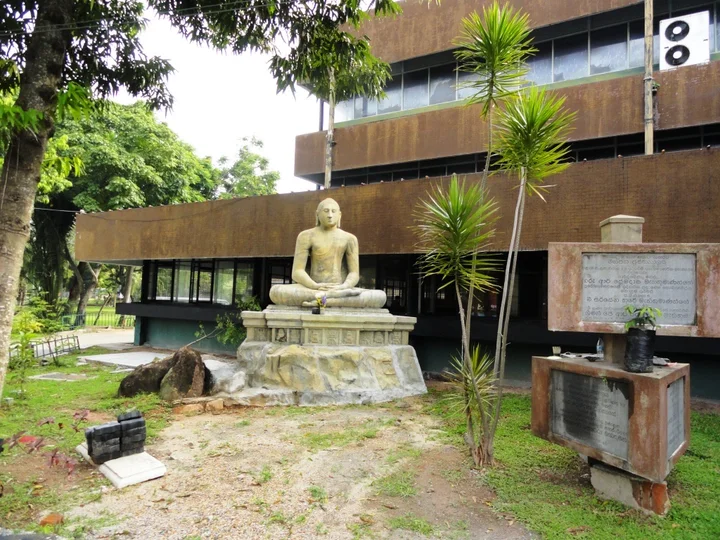 Colombo Public Library in Colombo | Ask Anything