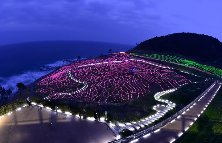 Shiroyone Senmaida Rice Terraces - Ask AI | mindtrip