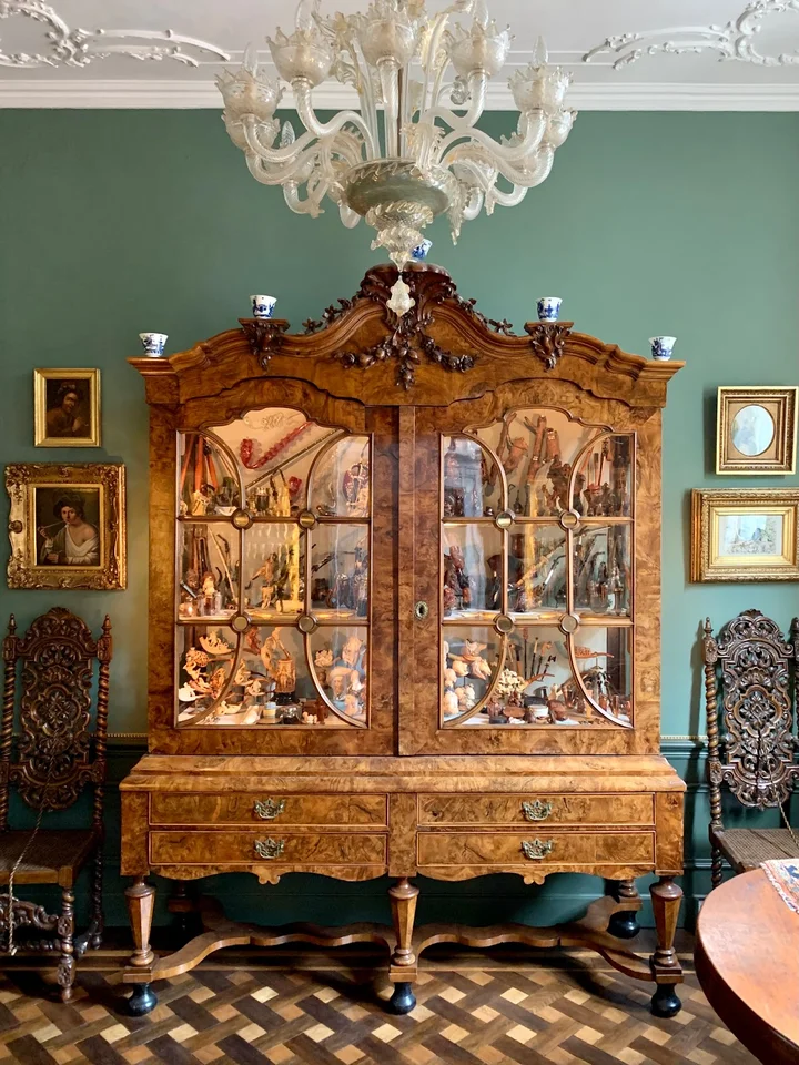 Amsterdam Pipe Museum in Amsterdam | Ask Anything