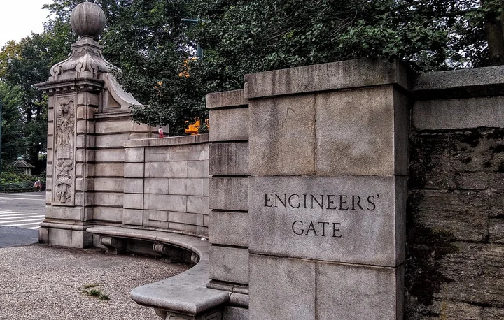 Engineers' Gate | What to Know Before You Go
