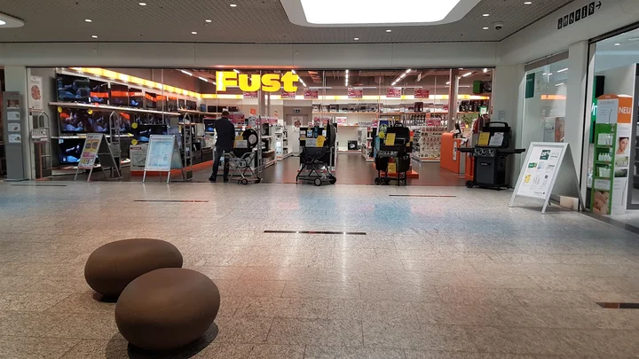 Fust in Regensdorf, Zürich | What to Know Before You Go